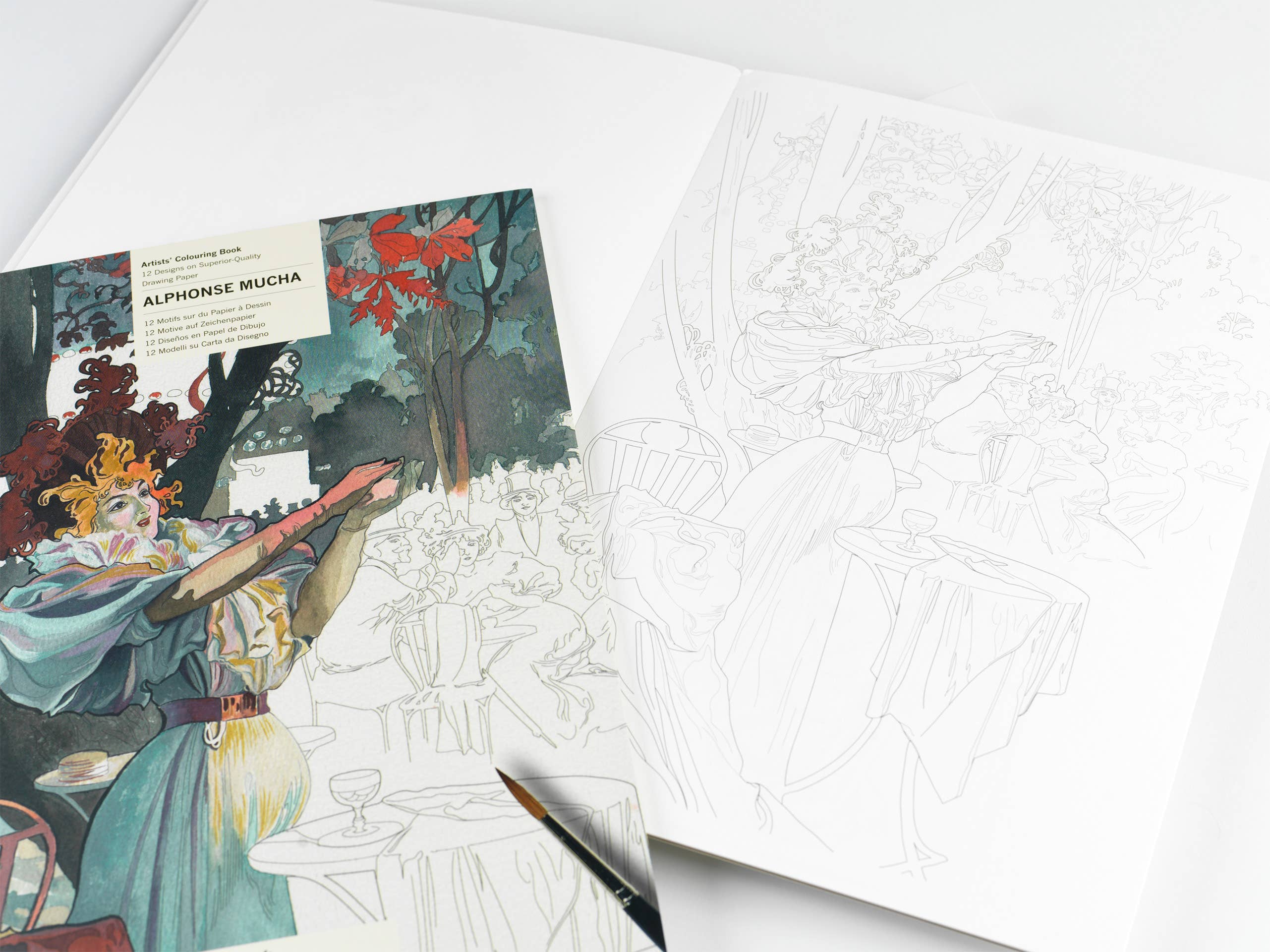 Artists' 16 Page Professional Colouring Book - Alphonse Mucha